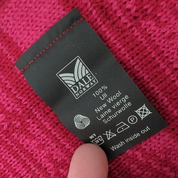 Dale of Norway Scarf 100% Wool Nordic Fair Isle Red Pink Winter Warm Neck Wrap - Picture 4 of 6